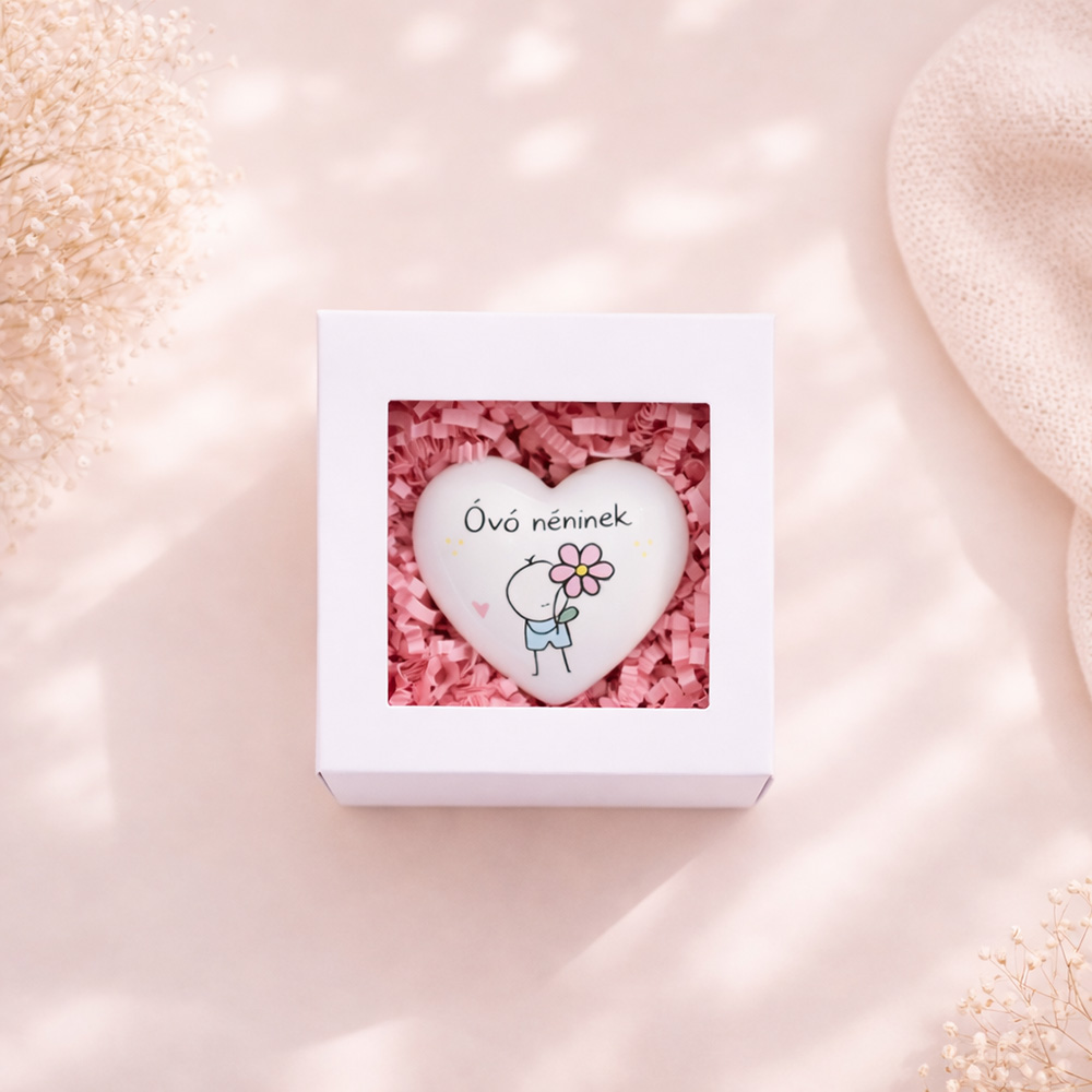 Pedagógus ajándék - személyre szabható kis szív díszdobozban