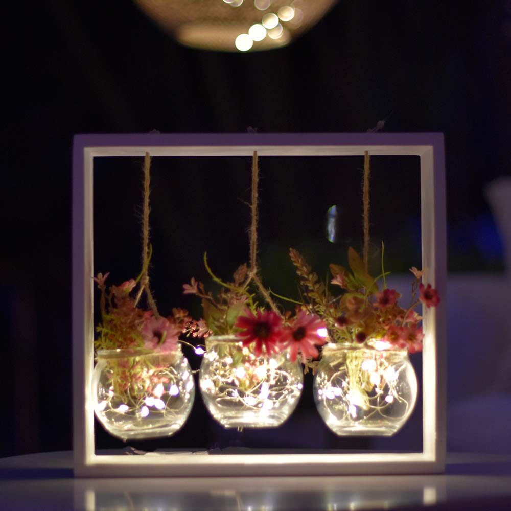 Mezei virágos asztali dekoráció hangulatfénnyel
