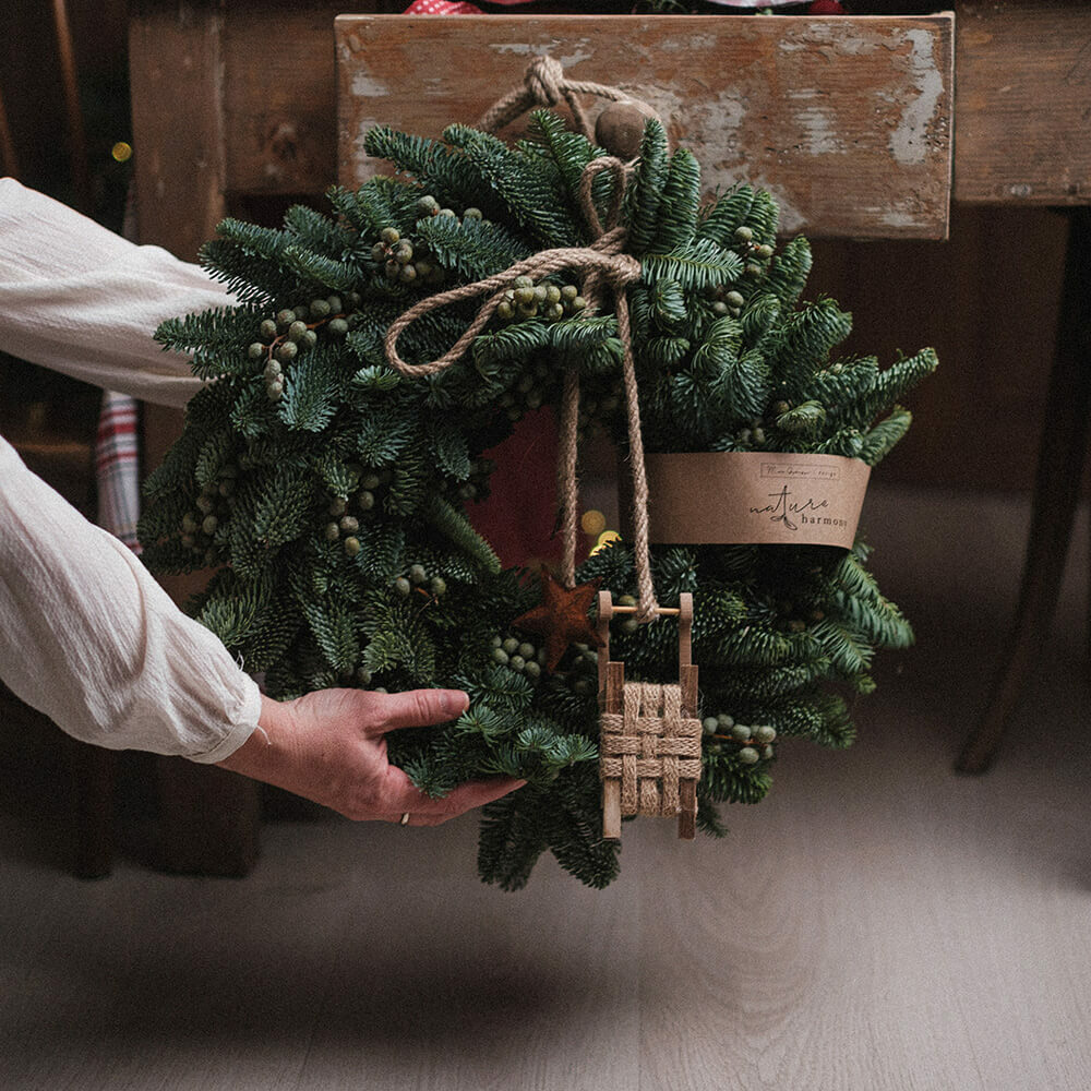 Nobilis karácsonyi ajtódísz szánkóval, csillaggal