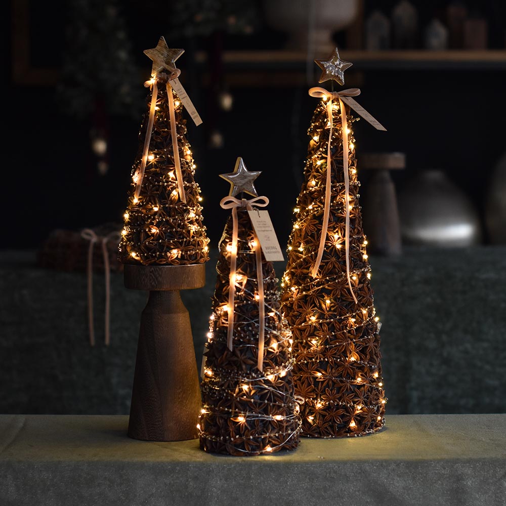 Természetes karácsonyi dekoráció - ánizs kúp