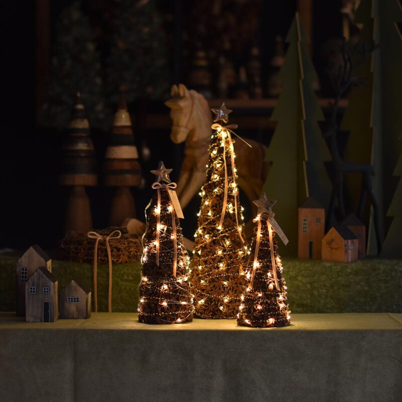 Természetes karácsonyi dekoráció - ánizs kúp