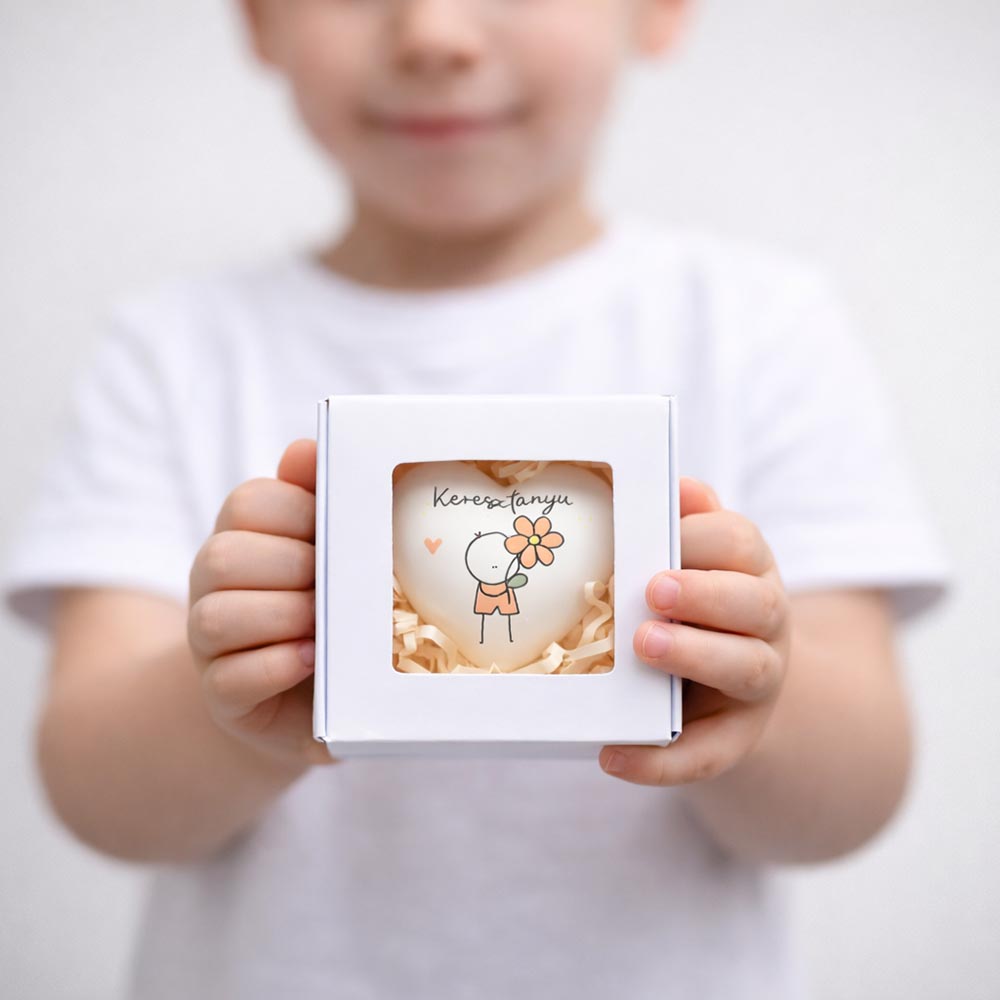 Anyák napi meglepetés szív dobozban