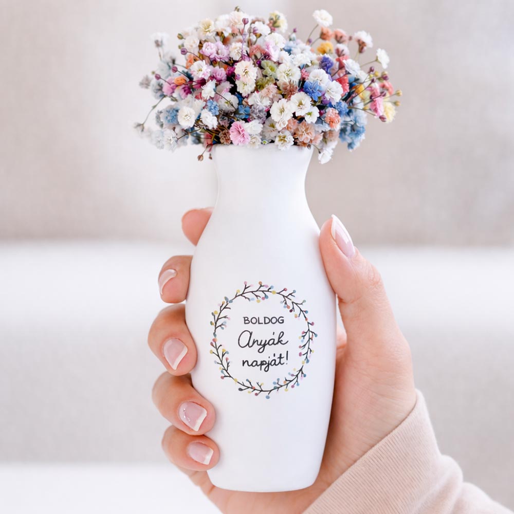 Kézzel rajzolt anyák napi váza