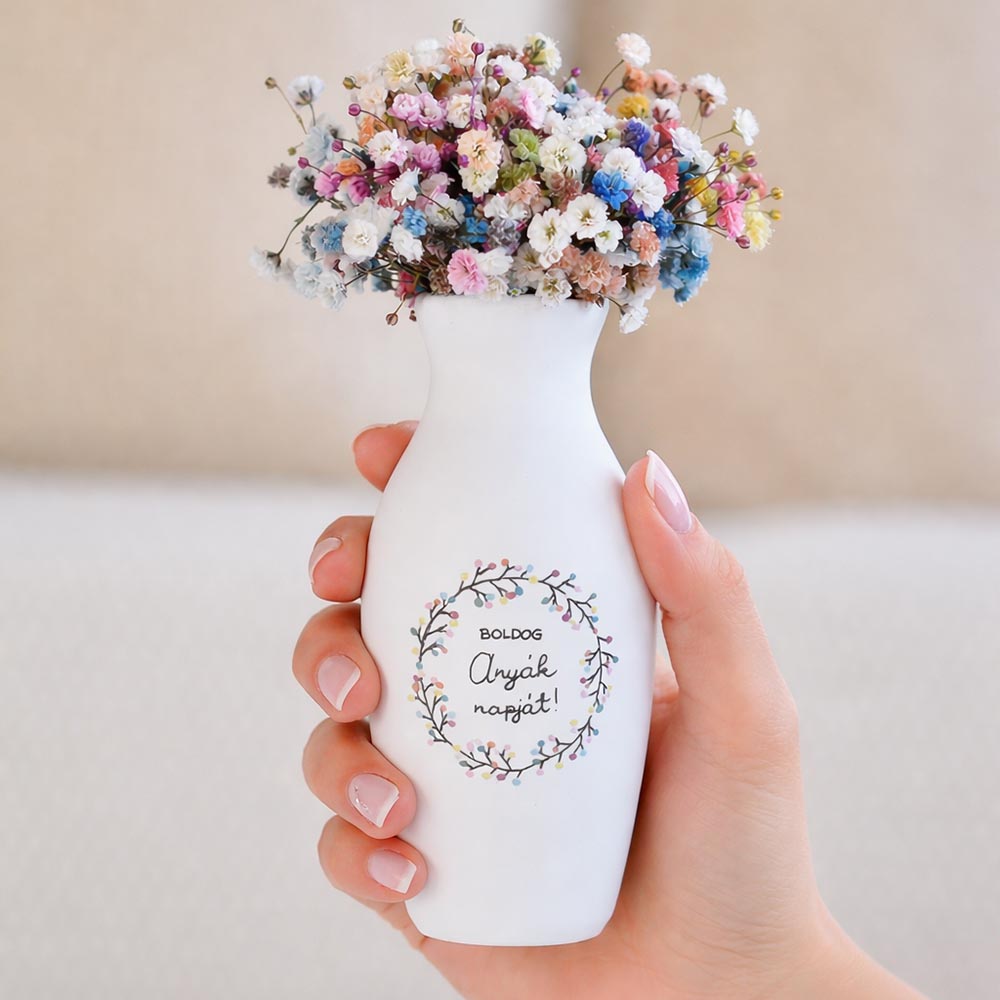 Kézzel rajzolt anyák napi váza