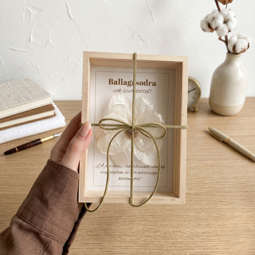 Elegáns ballagási ajándék - pénzvirág dobozban