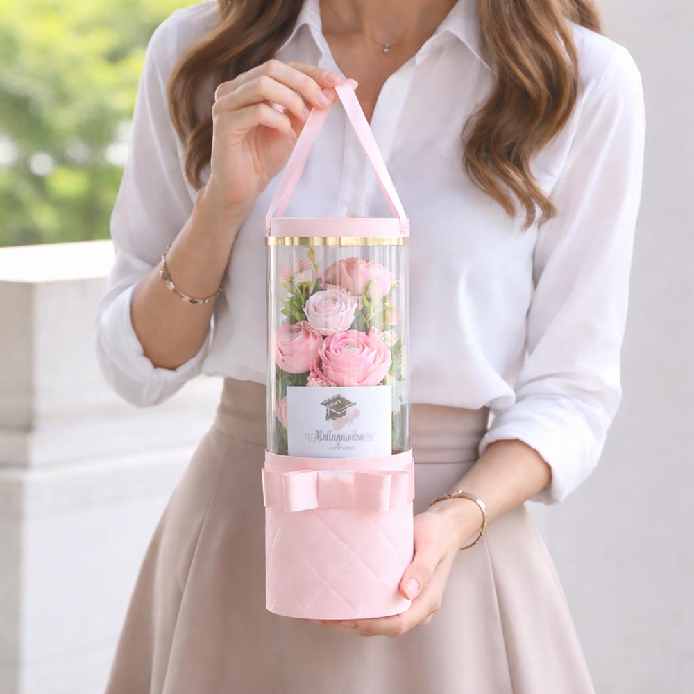 Kézre akasztható virágbox ballagóknak - tartós művirág ajándék