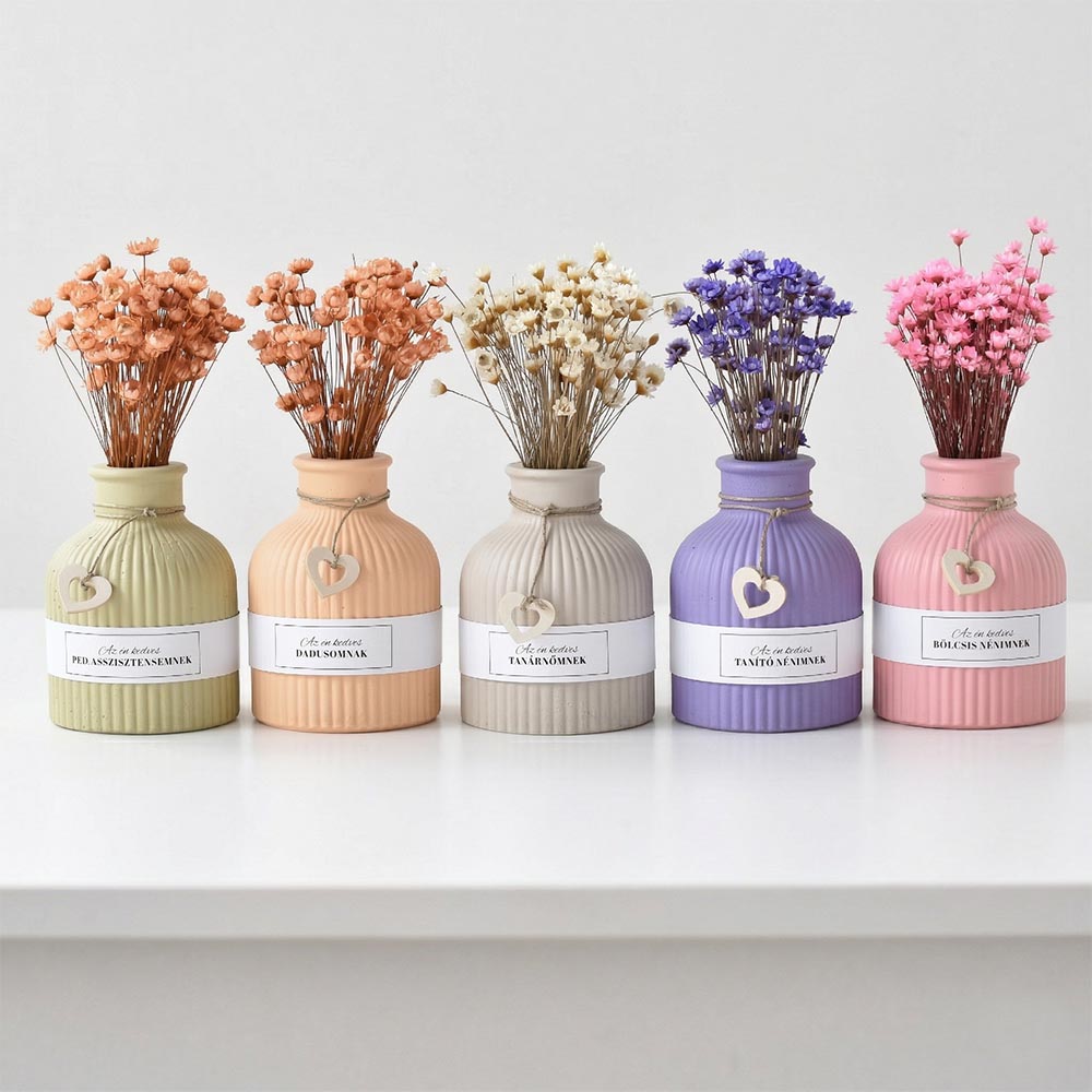 Pedagógus ajándék szárított virág vázában