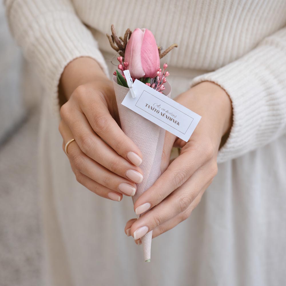 Virágcsokor pedagógusoknak - köszönő ajándék